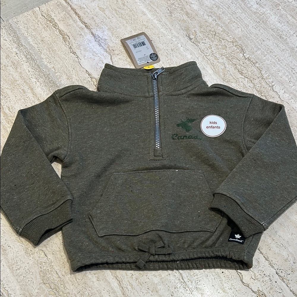 ๐ NWT Canada Kids Green Pullover 4T